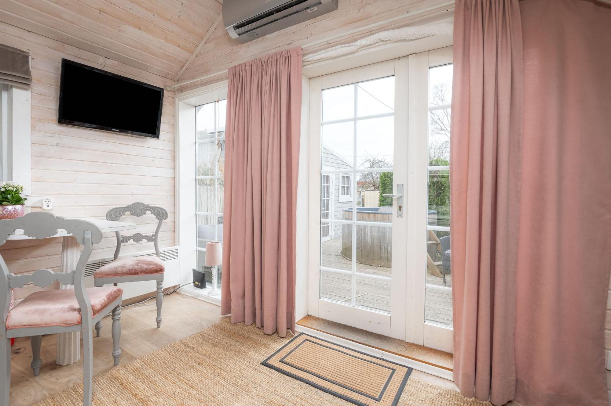 Guesthouse Delisa Parnu Luaran gambar